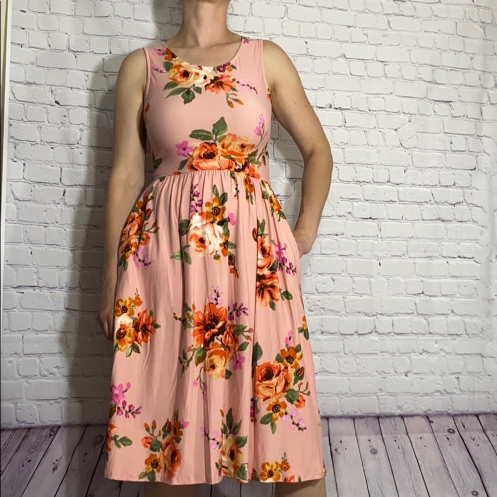 Blush pink floral print pocket sleeveless dress